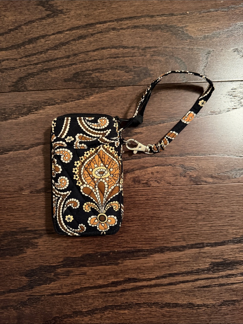 New! Vera Bradley RETIRED PATTERN Floral Wristlet Phone Pouch - Quilted Fabric